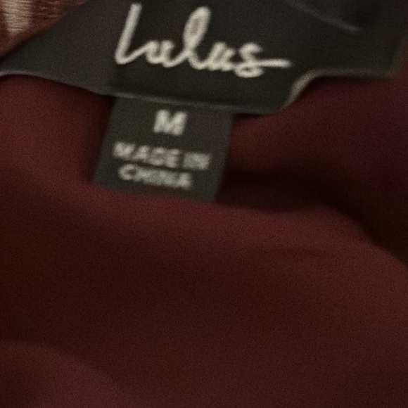 LULUS Wild Winds Burgundy Floral Print High-Low Wrap
Dress size M Party Date NWT - Picture 11 of 14